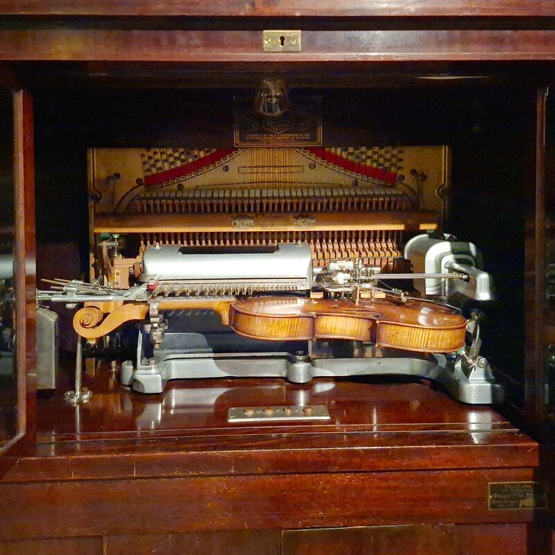 Sonderausstellung &laquo;Musik von allen Saiten&raquo;